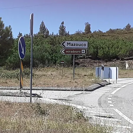Casa Eiras Сasa de vacaciones Mazouco