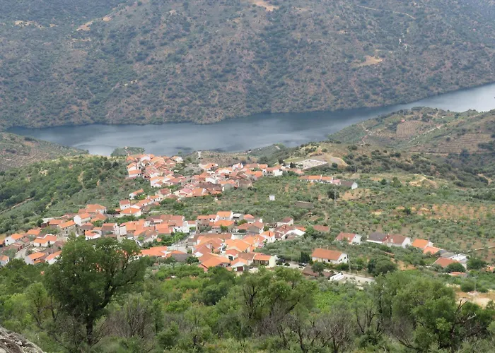 Casa Eiras Nyaraló *